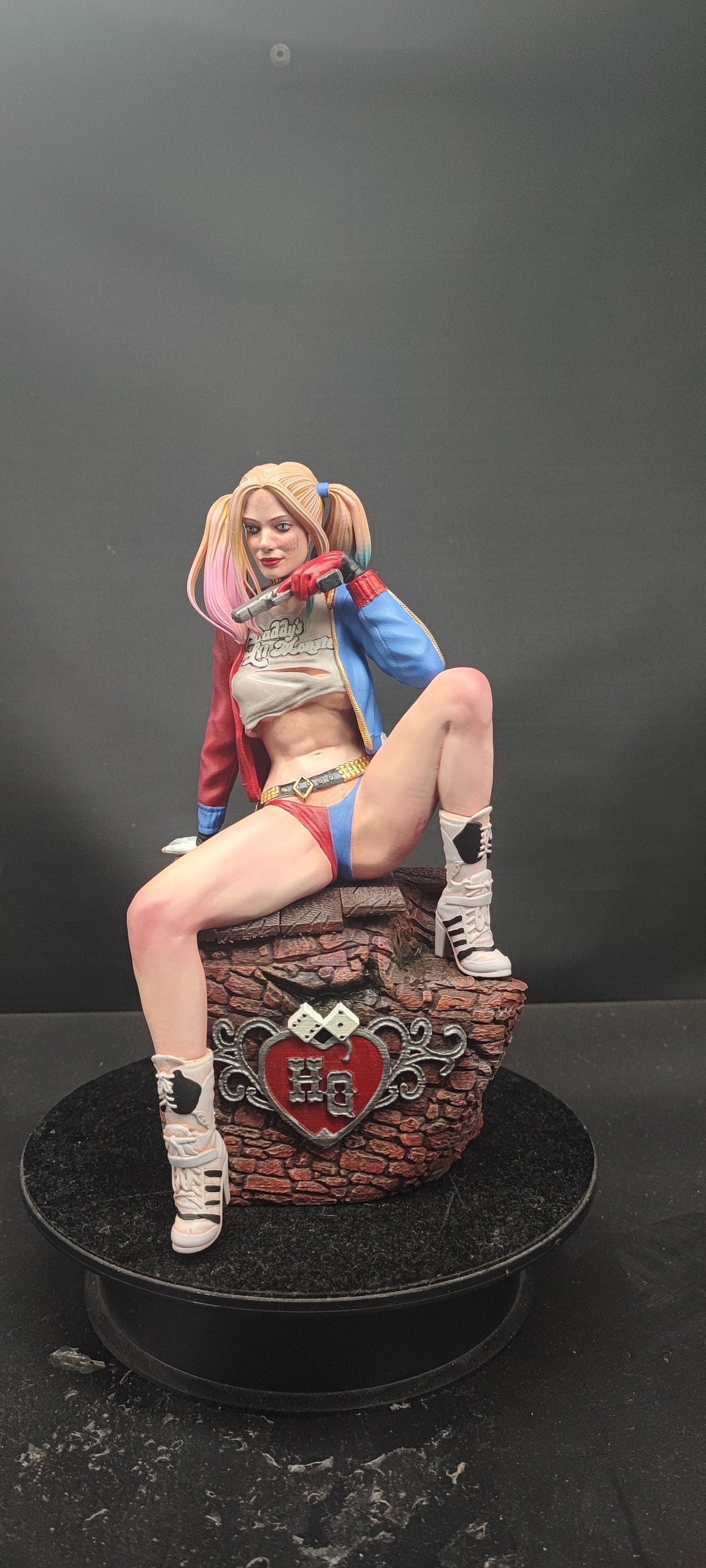 Bad girl figurine statue 1/6