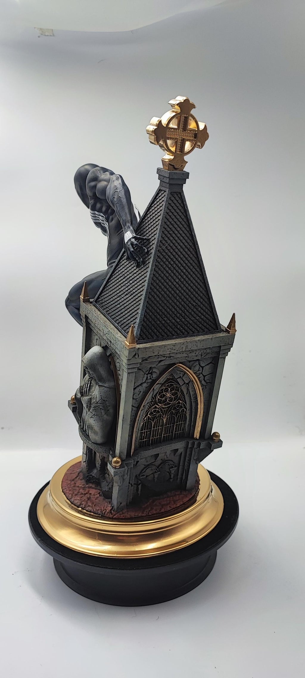 Symbiotic Hero 1:6 scale statue / hand painted