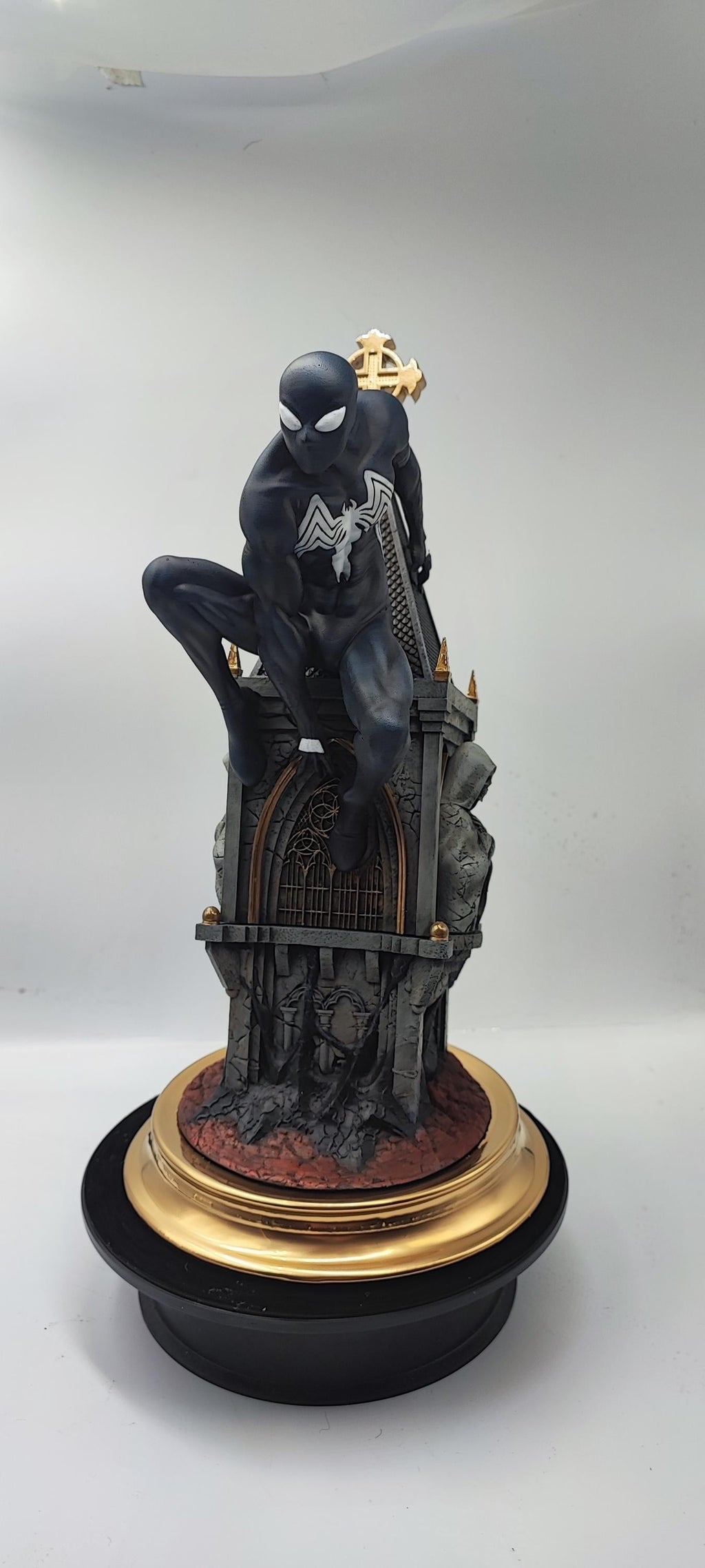 Symbiotic Hero 1:6 scale statue / hand painted