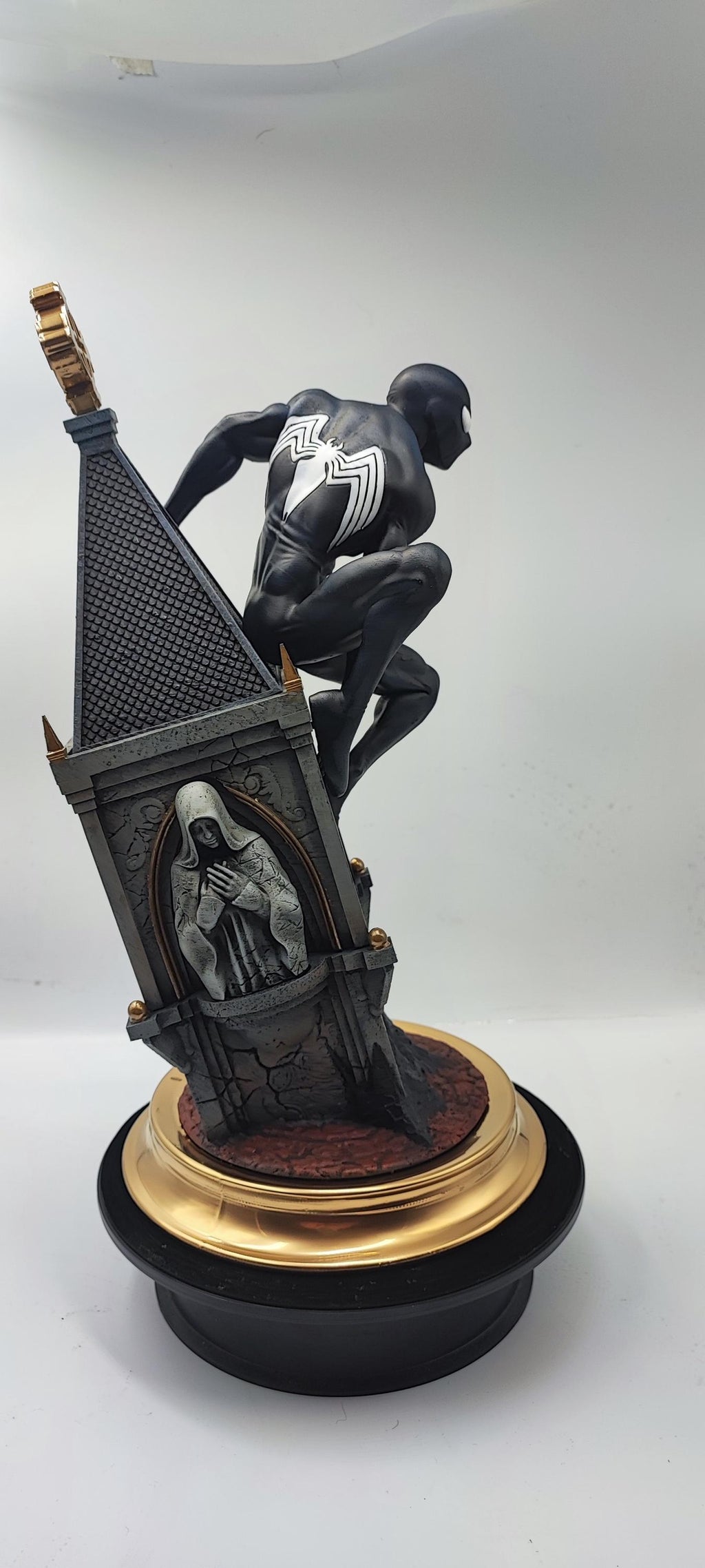 Symbiotic Hero 1:6 scale statue / hand painted