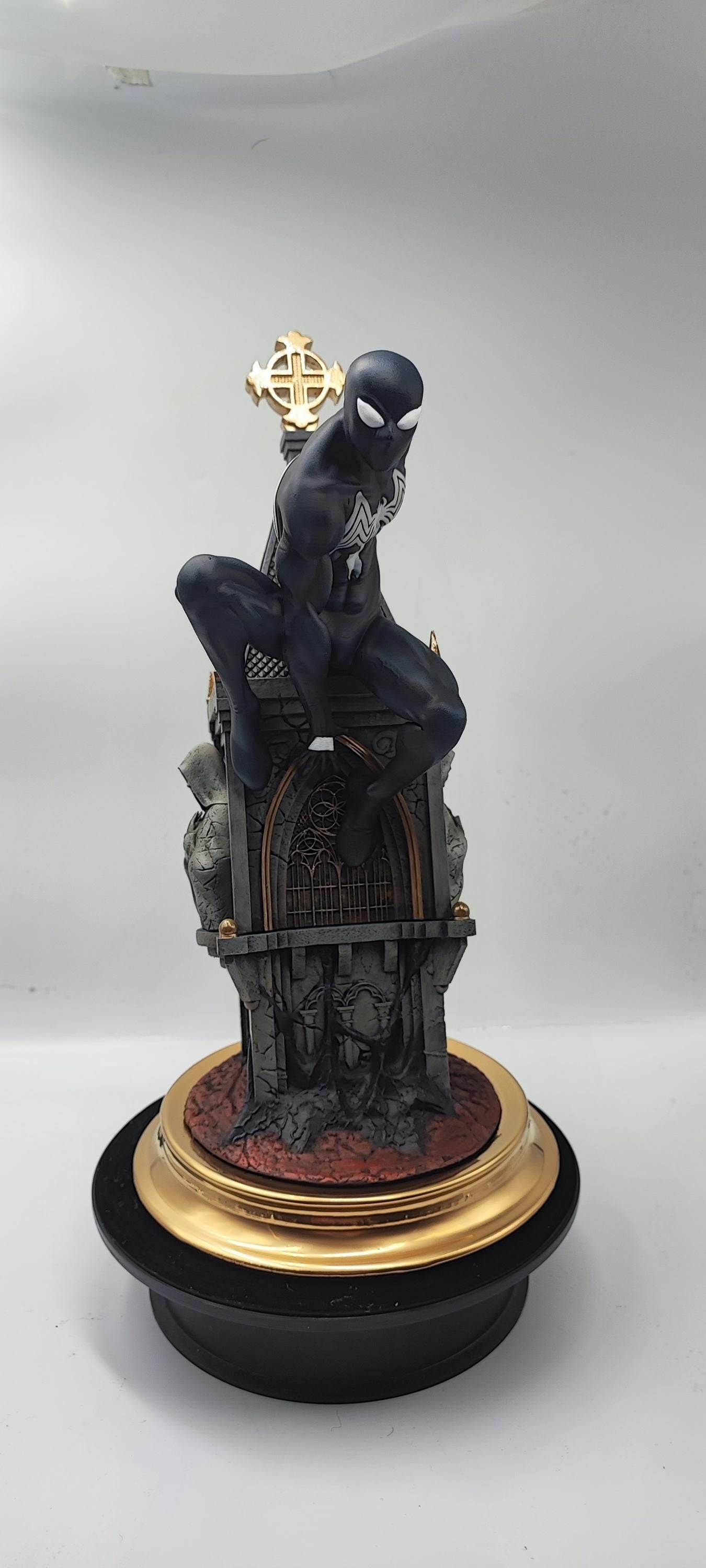Symbiotic Hero 1:6 scale statue / hand painted