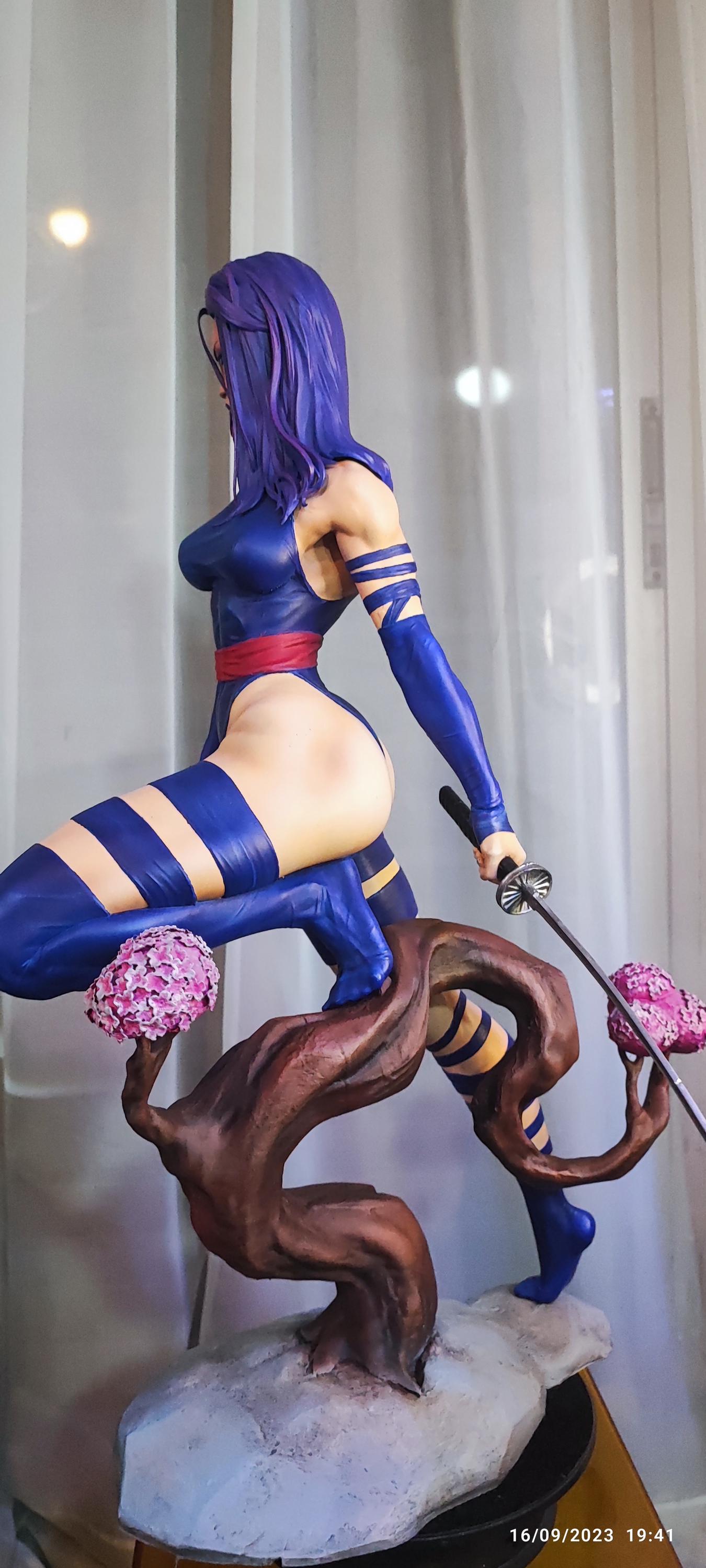 Purple Blade Heroine Figure Statue, Hand-Painted Resin Model
