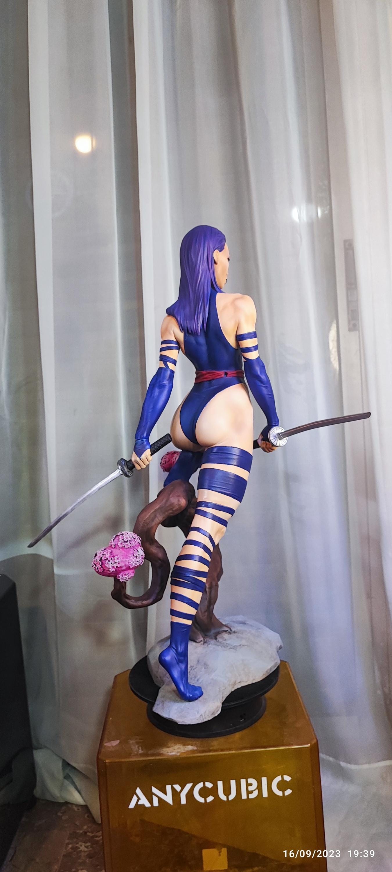 Purple Blade Heroine Figure Statue, Hand-Painted Resin Model