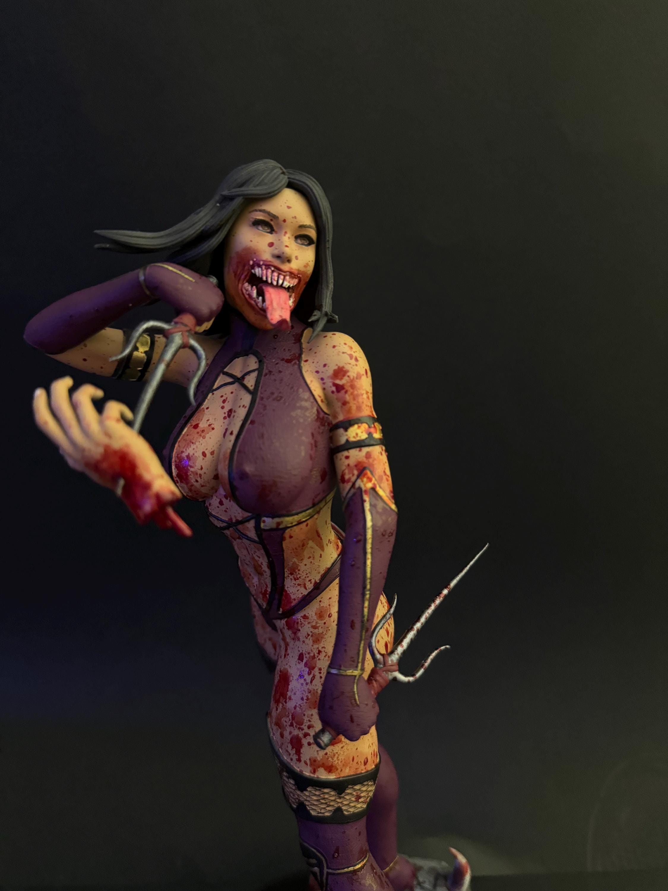 Deadly Assassin woman statue hand painted
