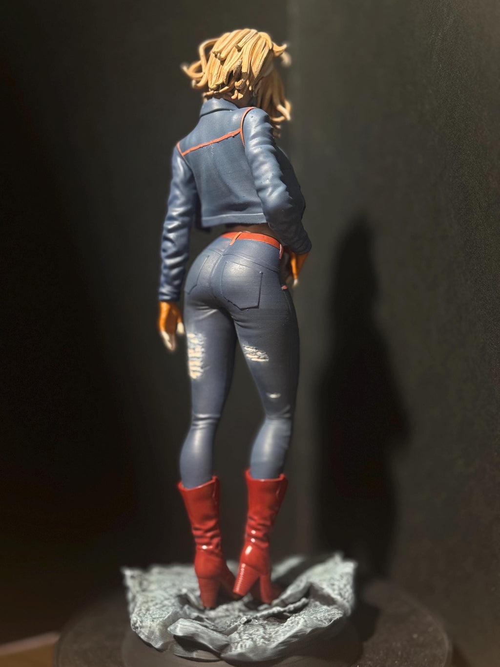 Blonde Android figure statue / hand painted