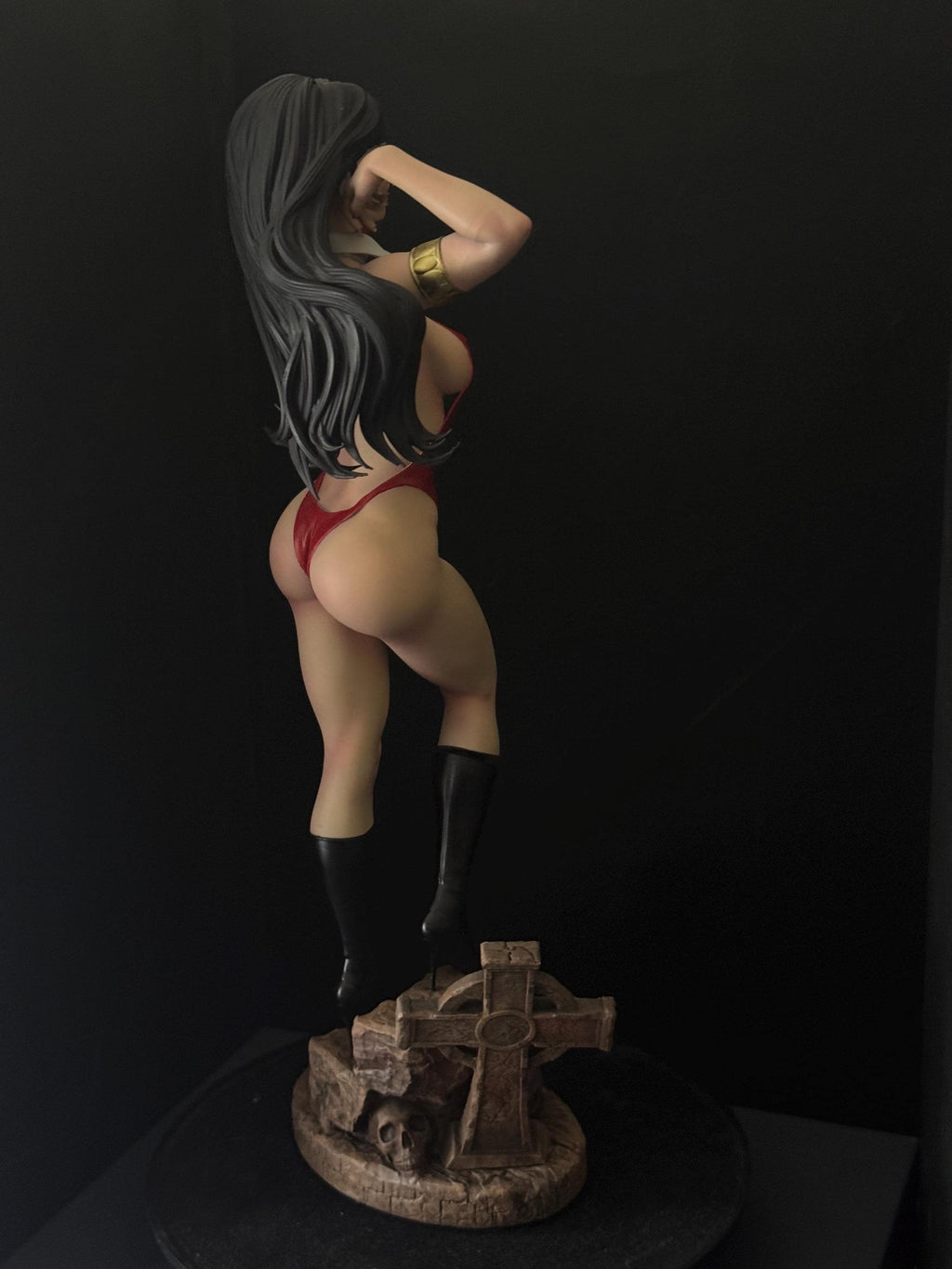 Vampiric Heroine figure statue 1/6 hand painted