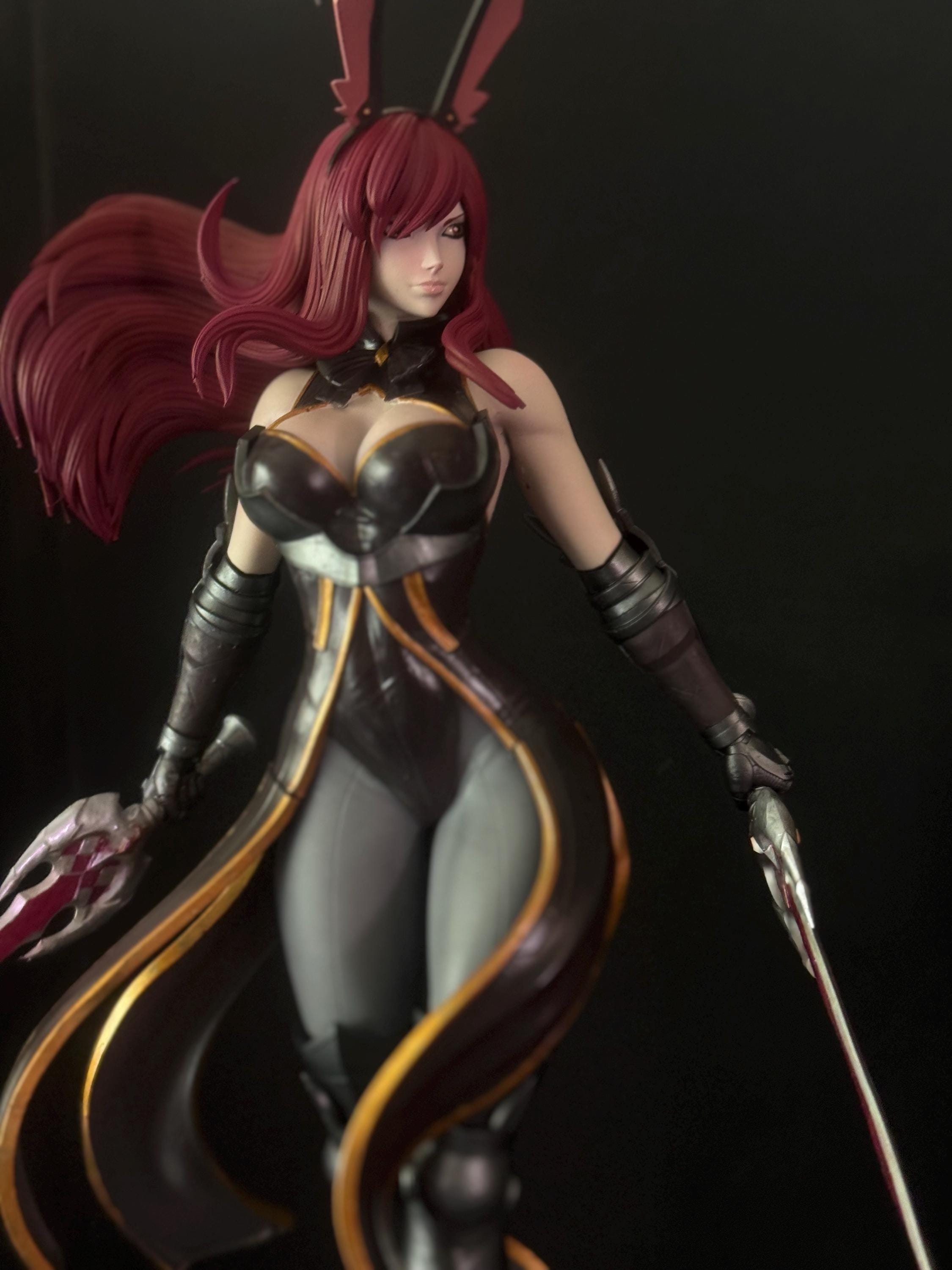 Armored Heroine Erza | custom figure | statue| 1/6 | 32cm hand painted