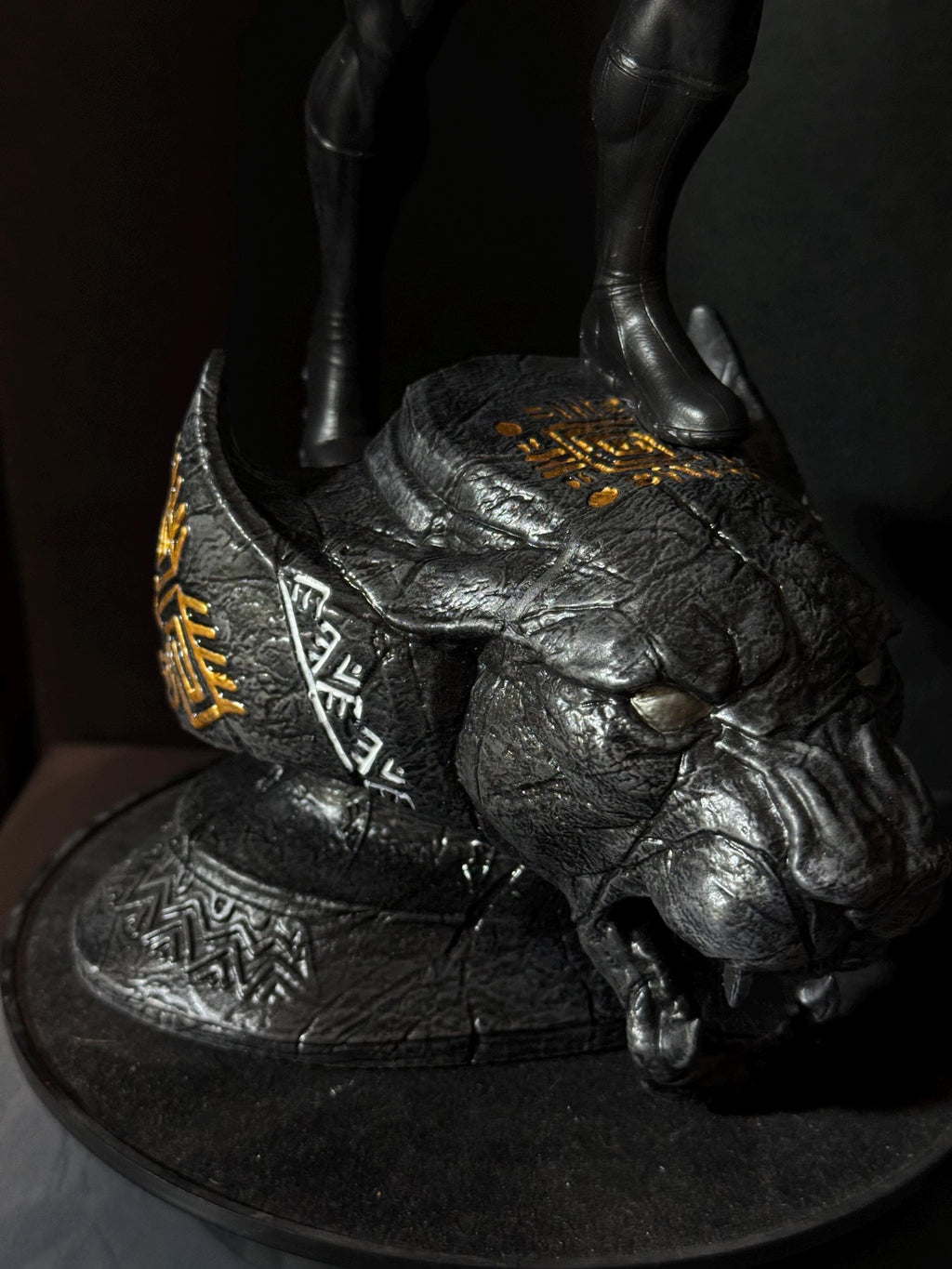 Panther Guardian custom statue / hand painted