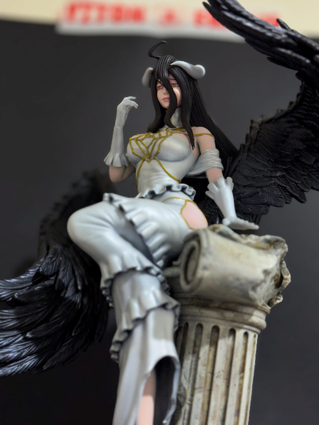 Elegant White Sorceress | Hand-Painted Collectible Statue | 1/6