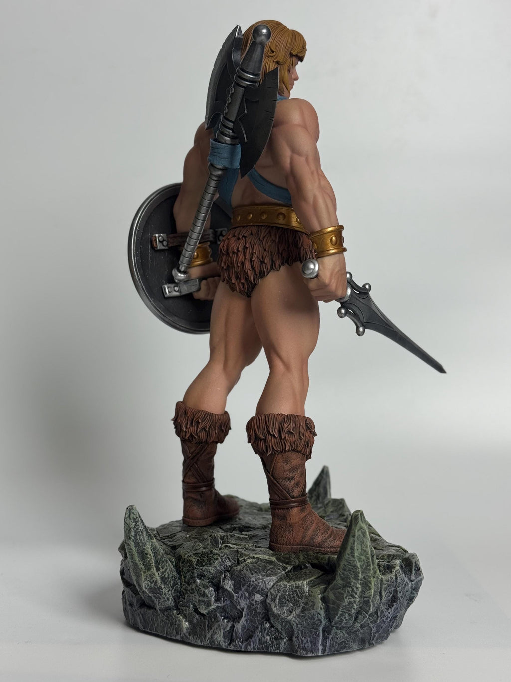 Legendary Barbarian Custom Figurine | 1/6 scale hand painted
