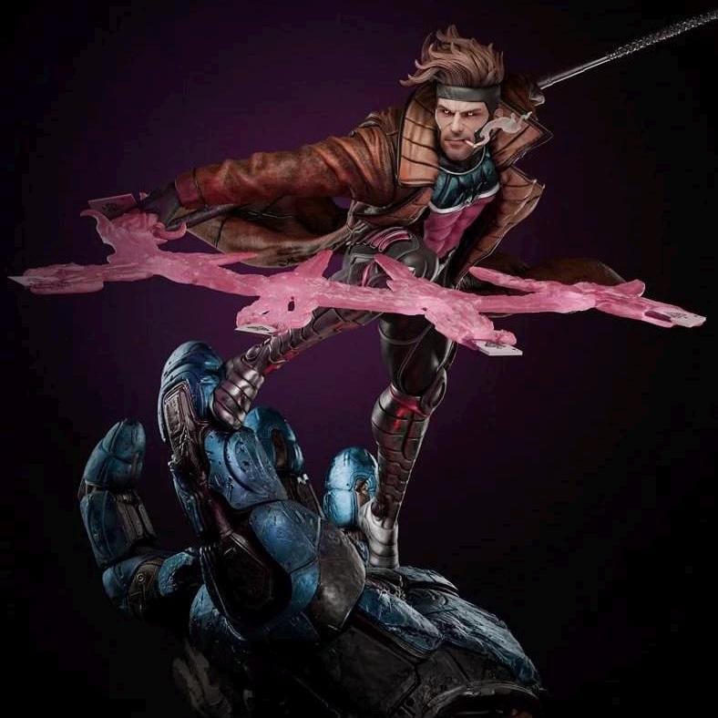 Trench-coated card thrower – hand painted collector statue 1/6
