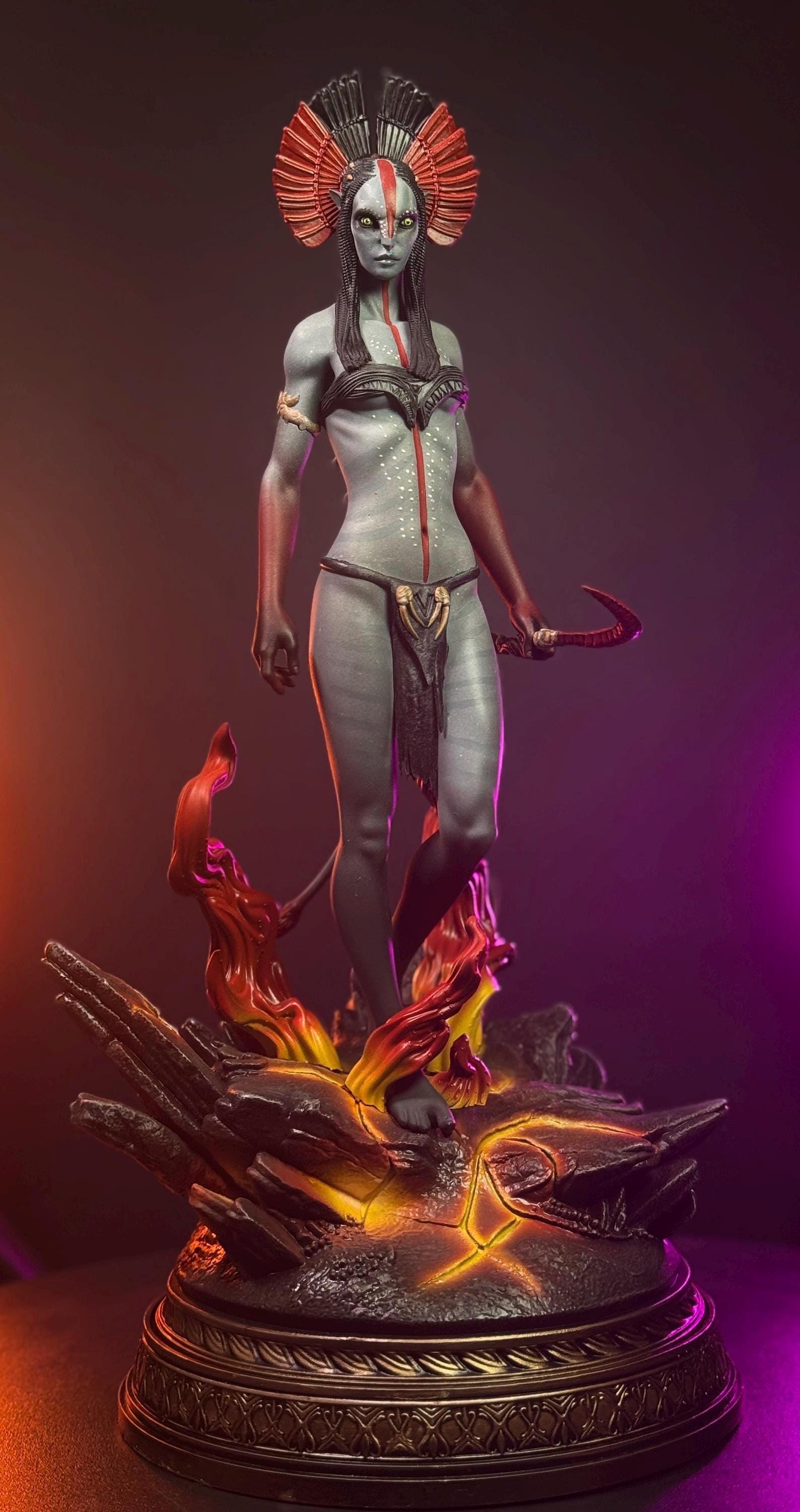 Dark Alien Priestess – Hand Painted Collectible 1/6 Display Statue