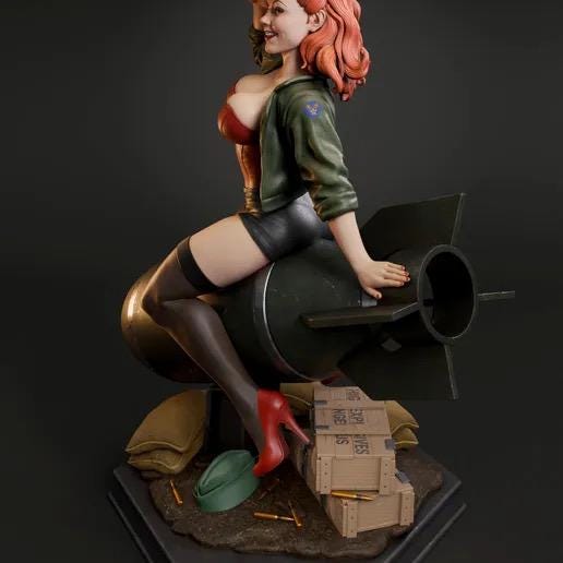 Air Force Bombshell Resin Statue – Vintage Aviation Pin Up Girl Saluting on Nose Art Base, Hand-Painted Retro Military girl 1/6
